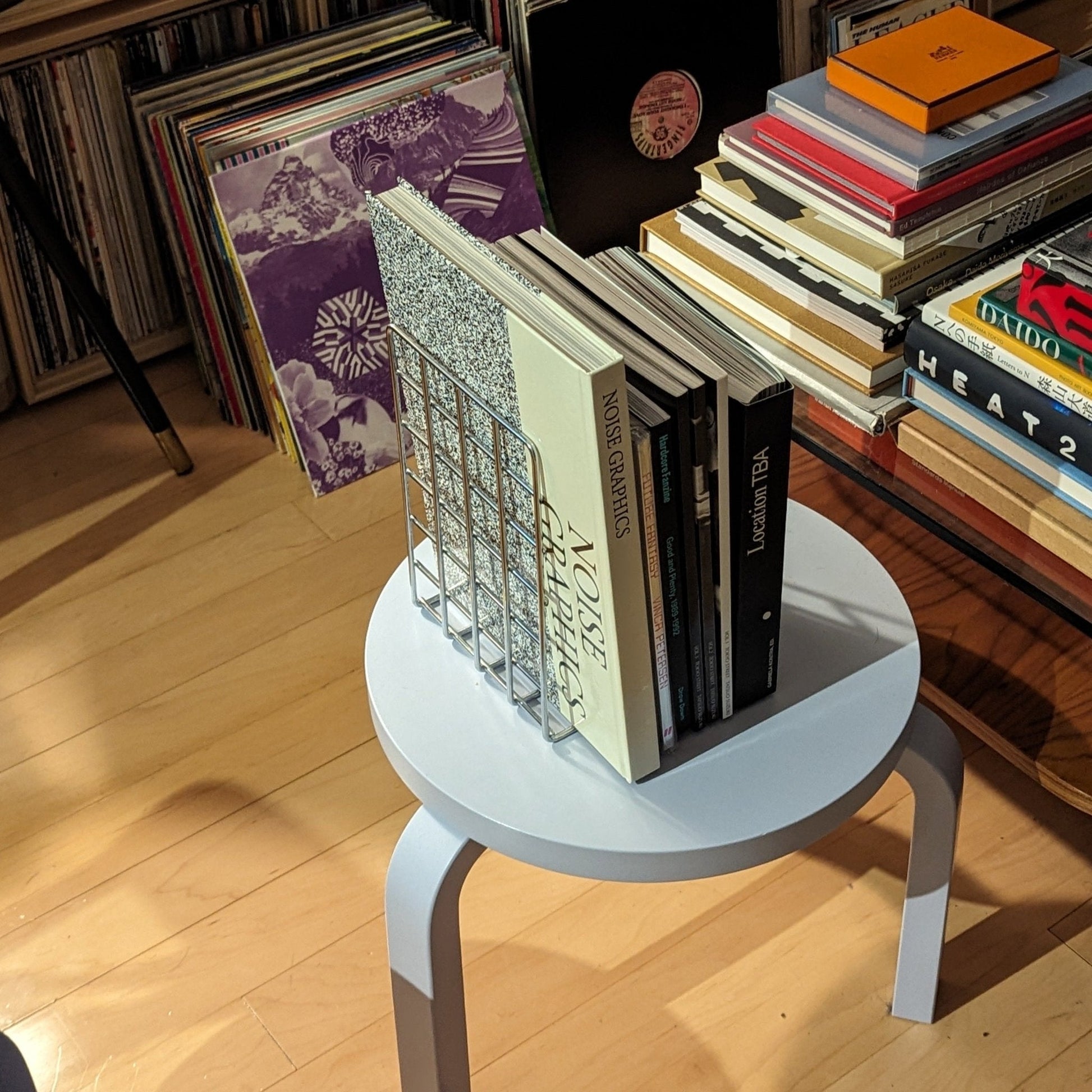 Churvy Record & Book Stand - Store & Organize Your Records, Vinyl LPs, Books, Magazines & More in Vintage Style | OlIO Music & Arts